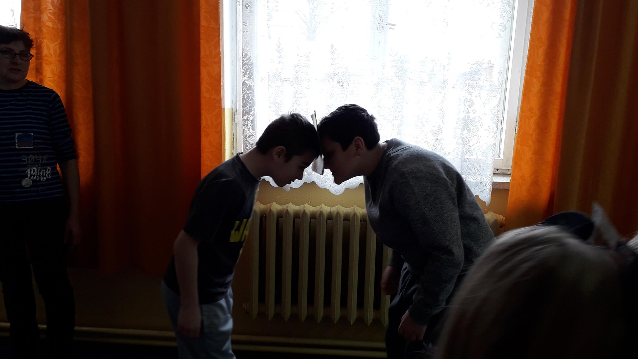 ZABAWA KARNAWAŁOWA W SZKOLE W MĘCINIE WIELKIEJ
